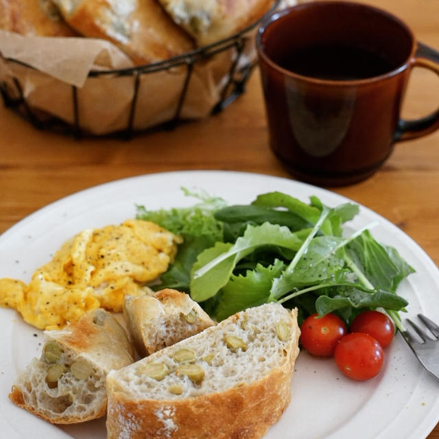 枝豆とチーズのチャバタ