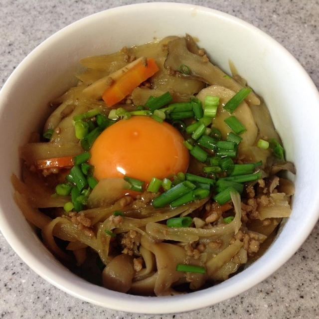 ちょい前の夕飯メニュー！五目丼♪＆ 全粒粉入りめくれ豆乳ベーグル☆