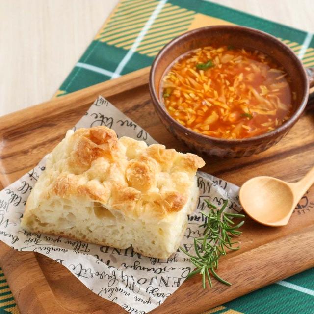 ＊【サラダクラブ】春のキャベツミックスでスープとパン＊