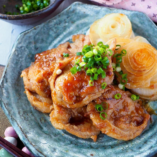 【ご飯おかわりください！】シャキッと新玉ねぎと豚肉のガリバタ醤油