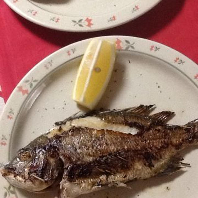上あごに魚の骨が・・・・・