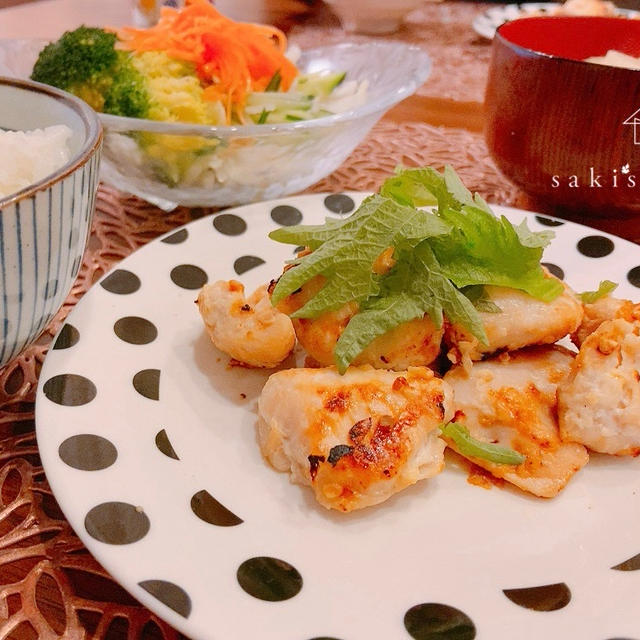 大葉がアクセント♡鶏胸肉の塩麹レモン＊病は気から。