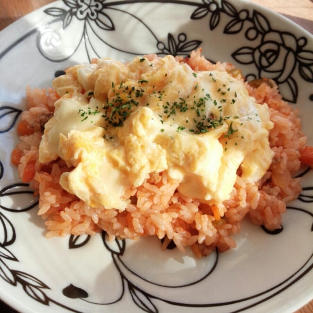 【ミートソースでオムライス】と食器洗い