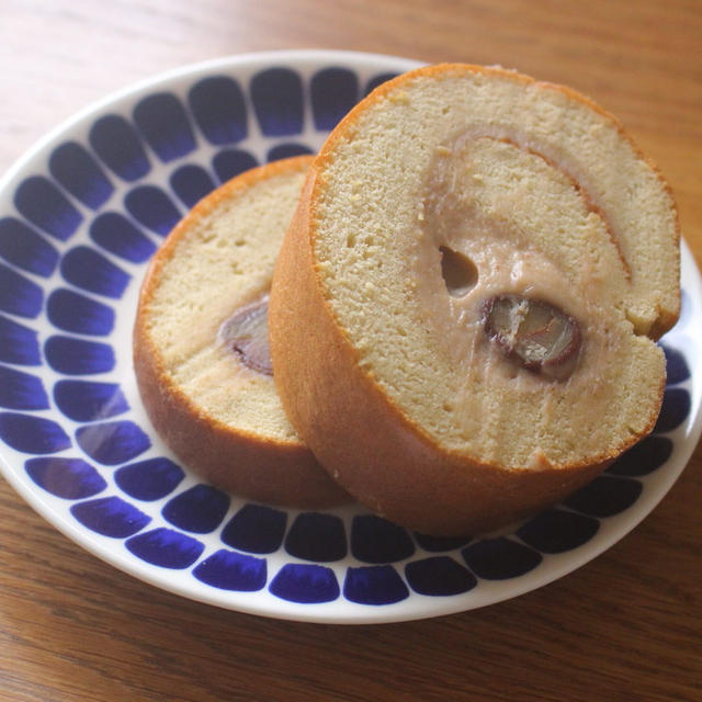 栗の渋皮煮とロールケーキ