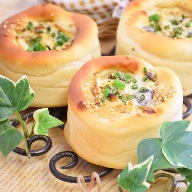 【cottaレシピ】味噌マヨきのこのカップパン