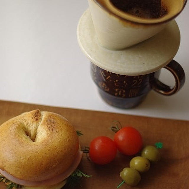 ベーグルサンドの、おひとりさまランチ