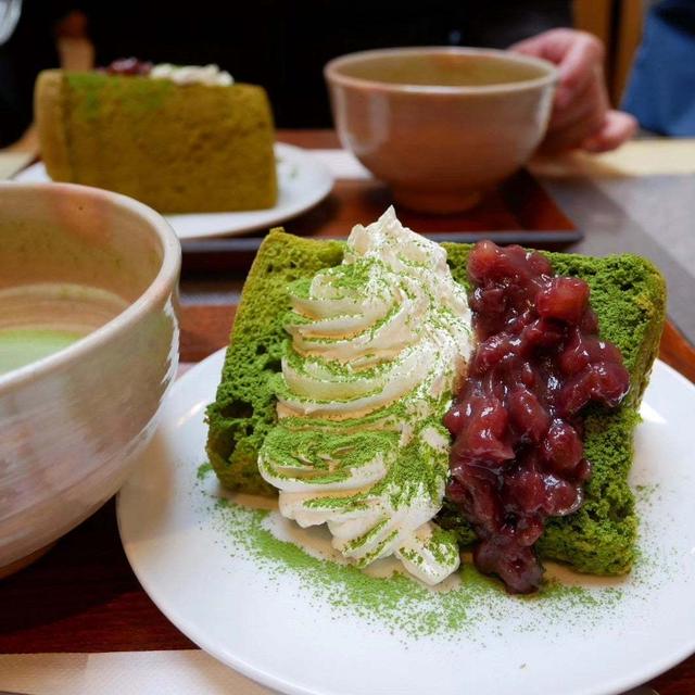 油長の小倉抹茶シフォンケーキ、昨日のおやつ#今日のおやつはこれ