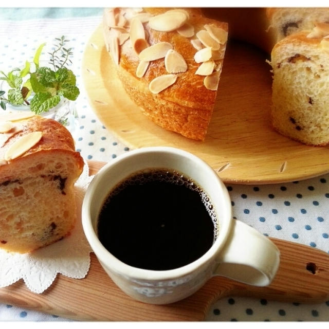 自分好み～のパン焼いちゃいま～す♡デニッシュ風チョコパンｄｅぼっちモーニング♡(*￣∇￣*)