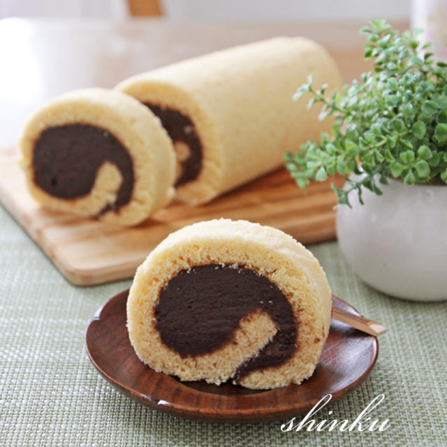 和風 あんこたっぷりロールケーキ By Shinkuさん レシピブログ 料理ブログのレシピ満載