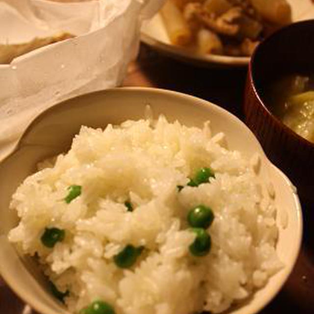 豆ご飯＆もやしサラダ　と　我が家の花