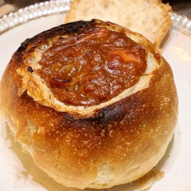 ◆器も丸ごと！デミグラスパンシチューでおうちごはん～キットオイシックス♪