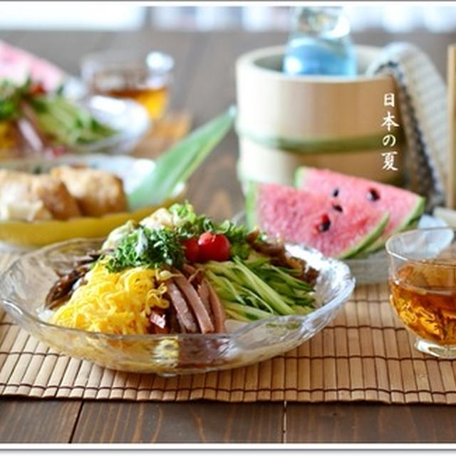 具材いろいろぶっかけそうめんと夏の食卓
