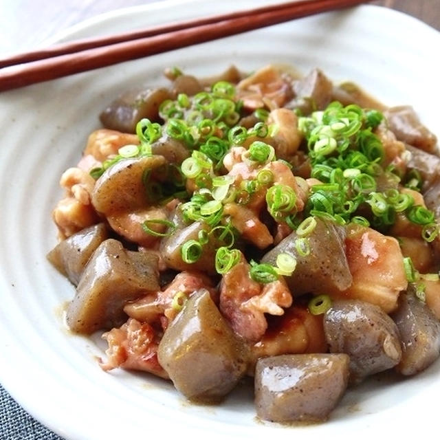 こんにゃくと鶏肉のとろとろこってり味噌煮