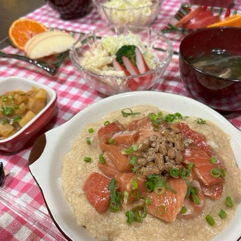 【おうちごはん】市販品で簡単【マーボーポテトと漬サーモンのとろろ丼de夕食】と。おつまみと息子弁