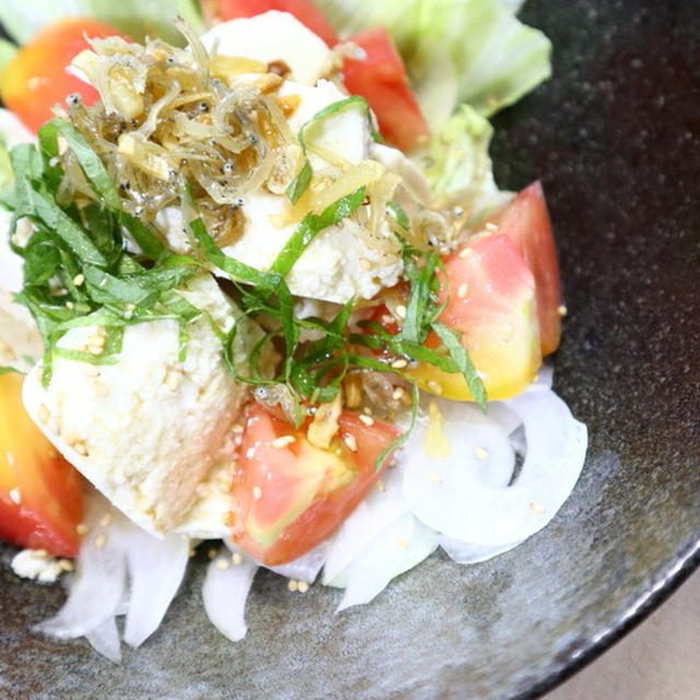 さっぱり美味しい！豆腐とじゃこの和風サラダ