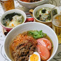 即席キムチで牛肉の韓国冷麺　と　うずら卵と納豆のワンタンスープ