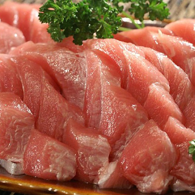 三崎の鮪／けんちん蕎麦／はやと瓜とベーコン／ニラのソテーで　晩ご飯のご紹介です。
