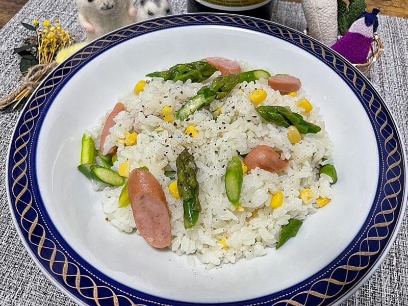 バターの風味香る！一度食べるとクセになる「アスパラご飯」の作り方