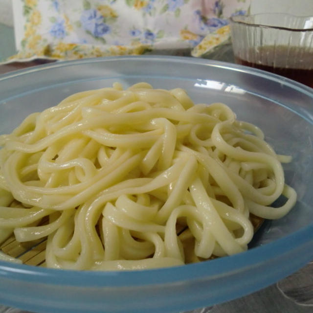 今日のお昼に“ザルうどん”～冬なのに？？