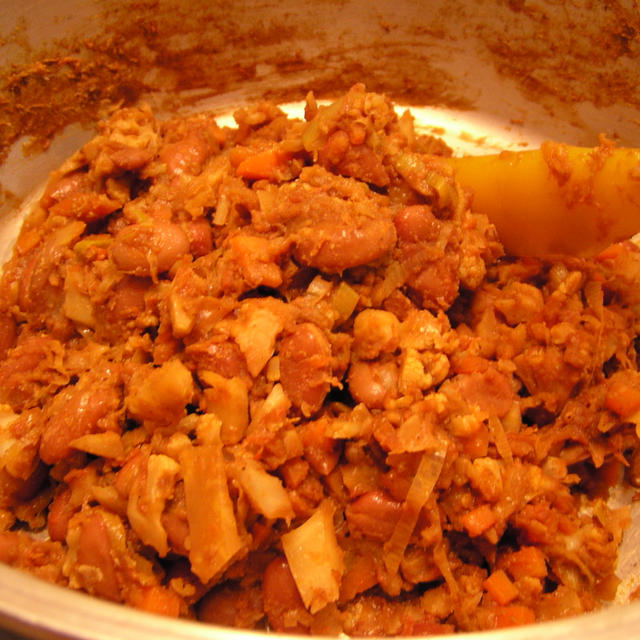 金時豆とカリフラワーの味噌サブジ・・・メキシコ風まんじゅう