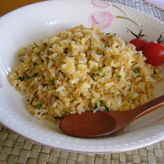 焦がししょうゆのツナマヨ炒飯
