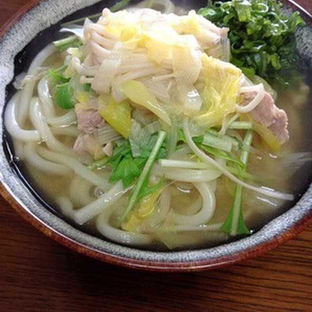 今日の朝麺は「うどんすき風うどん」
