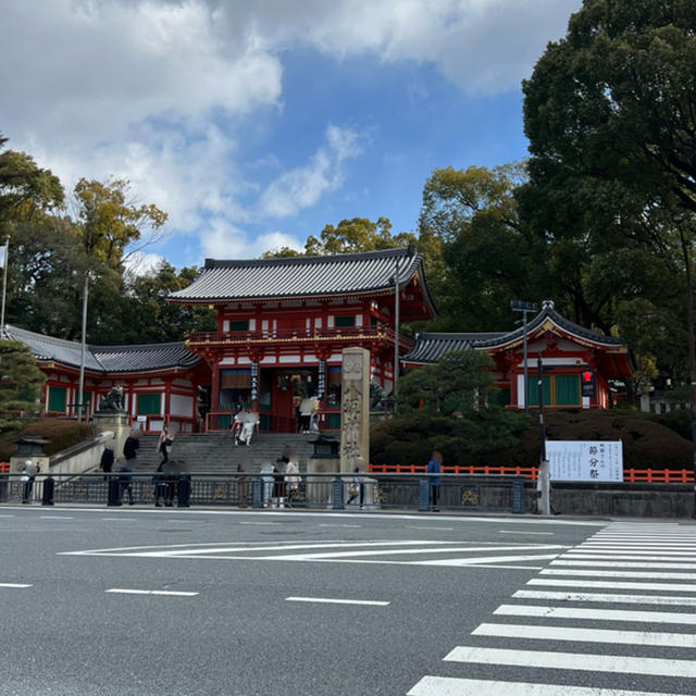 【京都】 初めてならまずはコレが基本？京都大丸から八坂神社へ「四条通り散歩」