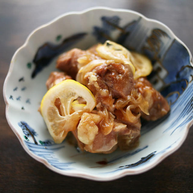 鶏肉のレモン煮