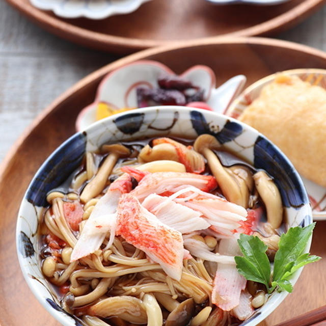カニカマときのこのあんかけうどん