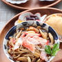 カニカマときのこのあんかけうどん