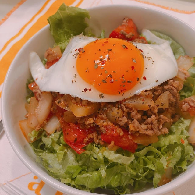 にんべん「だしとスパイスの魔法」ひき肉のトマトバジル炒め