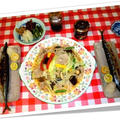 秋刀魚の塩焼きと肉野菜炒め