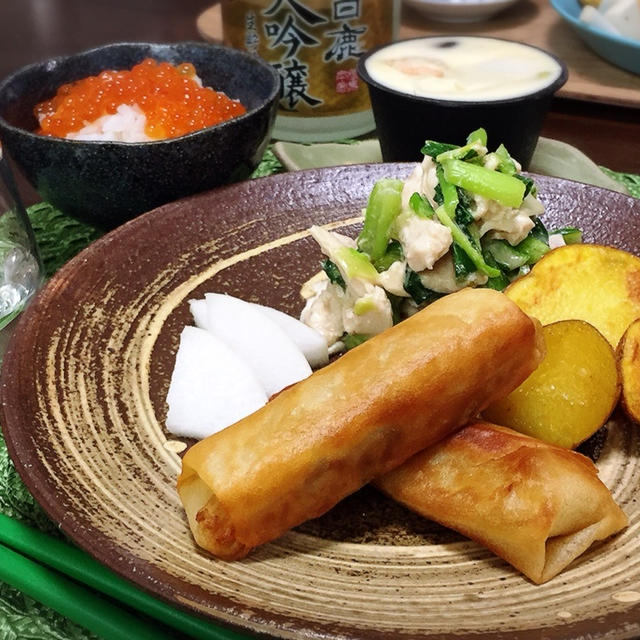 イクラ丼  小松菜と蒸し鶏  小田巻蒸し