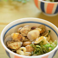 あご出汁とアサリの旨味で美味しい！あさりうどん♪