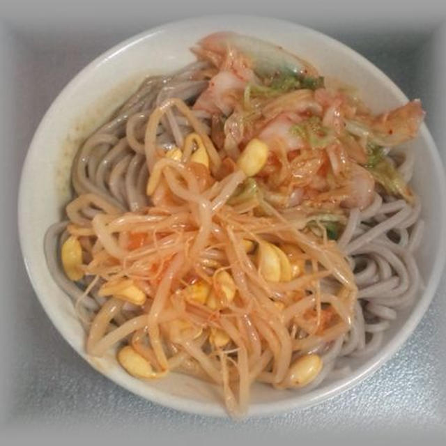 キムチ蕎麦〜昨日の朝食でした