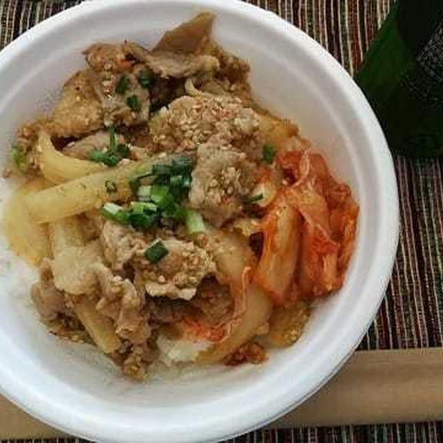 ぷらさんぬの甘辛焼肉丼でお昼ごはん