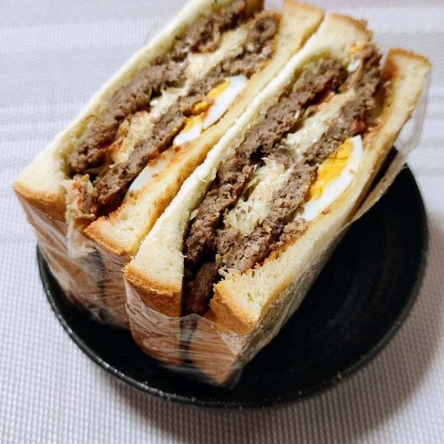 ハンバーガー風トーストサンド