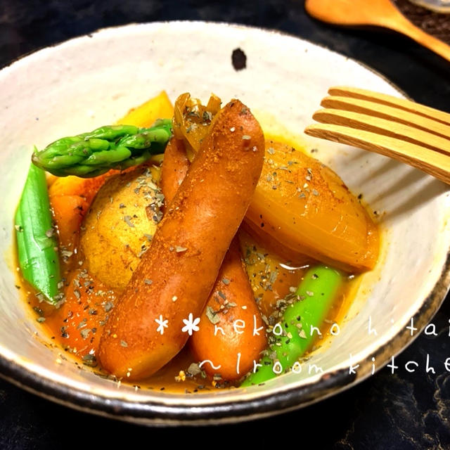 今日の献立レシピ＊炊飯器で新じゃがの食べるおかずカレー＊