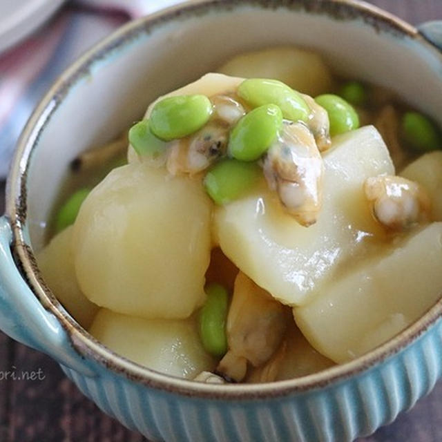 じゃがいもの白煮｜あさりと枝豆で美味しい！（代用食材記載あり）