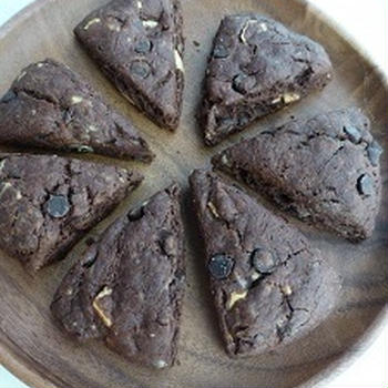 チョコチップスコーン。