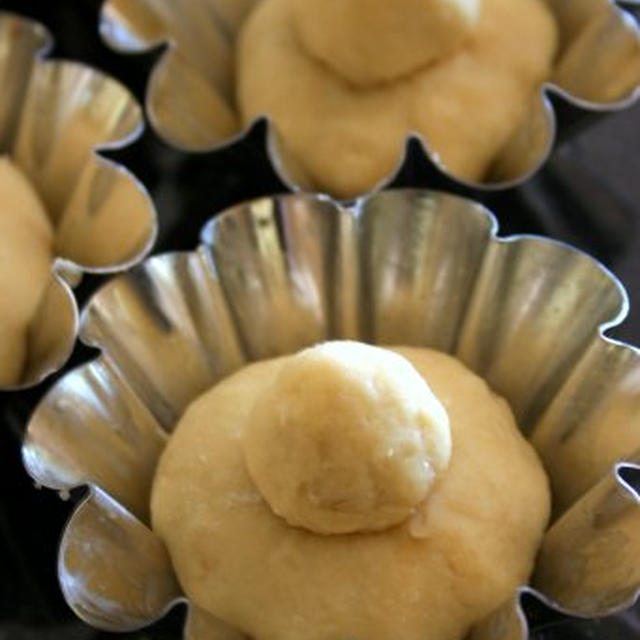Brioche a Teteブリオッシュ（頭付きのはずだったんだけれど。。。）