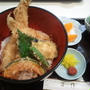 お昼は「穴子天丼」