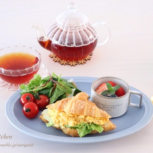 パパっと♪<5分で朝ごはん>レンチン卵のサンドイッチ