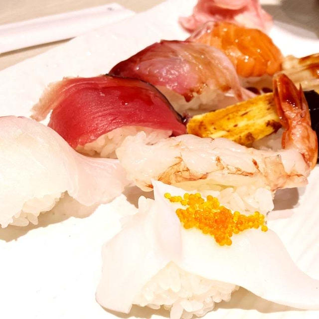回らん寿司食べてからユザワヤへ