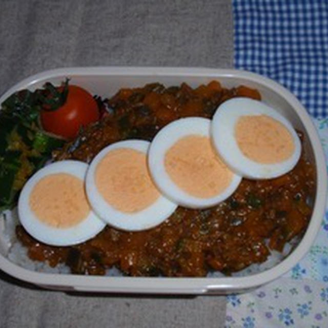 夏野菜たっぷりドライカレー