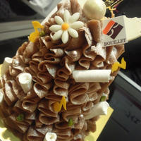 セバスチャン・ブイエのクリスマスケーキはもみの木をイメージ　＠イケセイクリスマスケーキ試食会