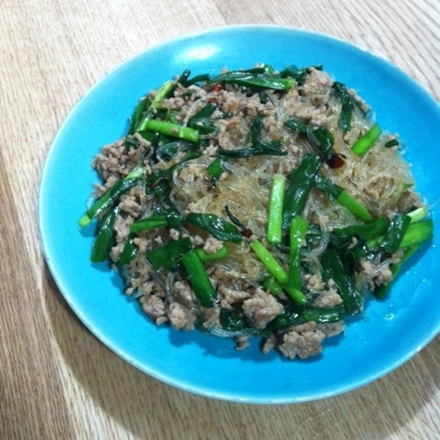 ここぞとばかりに辛くする　「肉ニラ春雨」