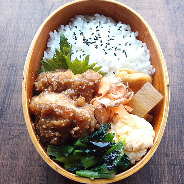 鶏肉の味噌ゴマ焼きで男子学生弁当