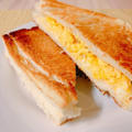 【ヘルシーパン】低糖質&低脂質☆レンジで簡単！喫茶店風とろとろたまごトースト