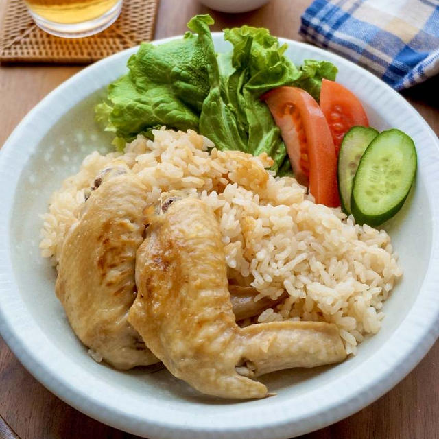メインとご飯が同時に完成！手羽先の甘辛ガーリックライス